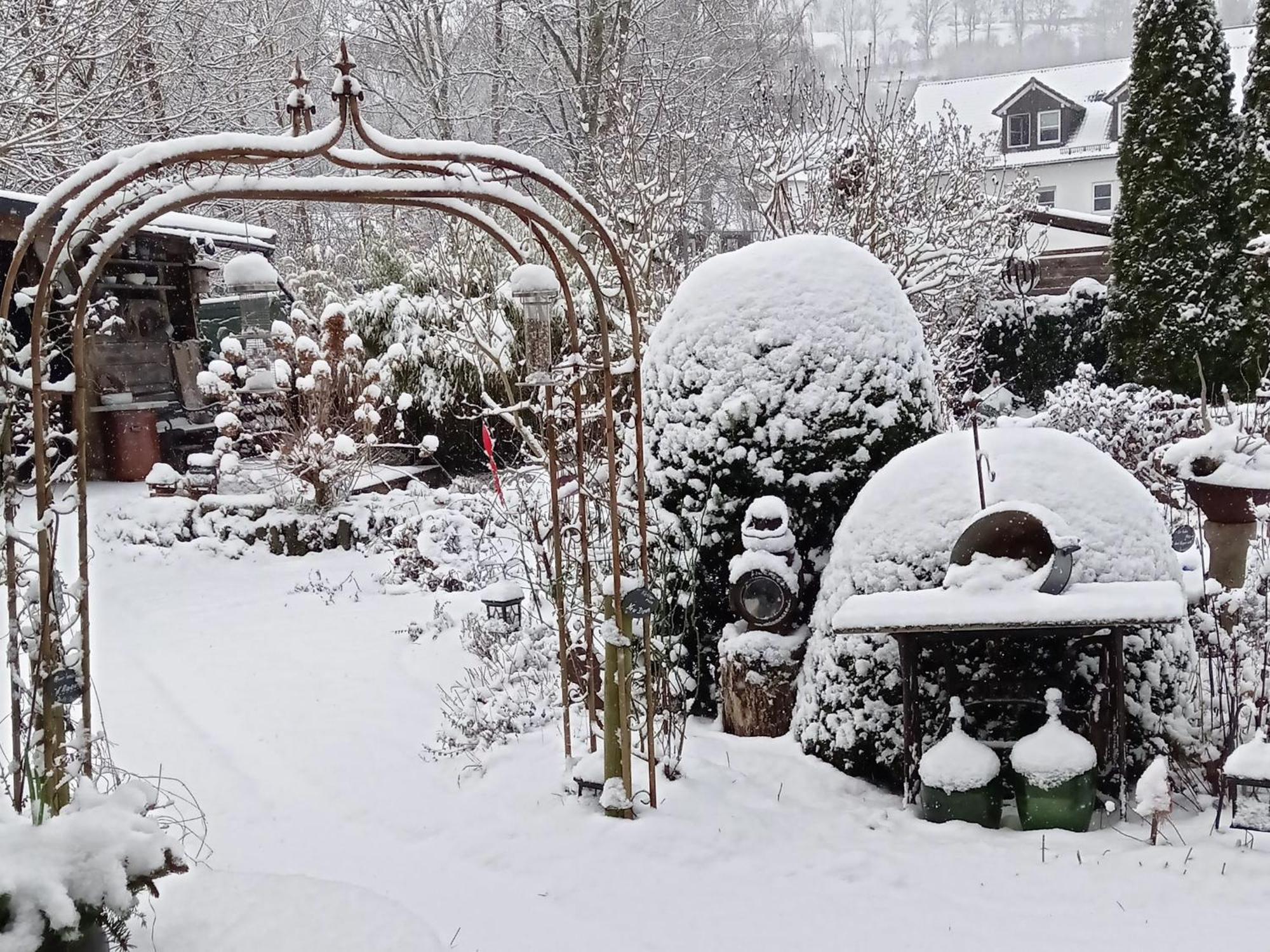 Ferienwohnung Sauerland Burgfenster Lennestadt Buitenkant foto